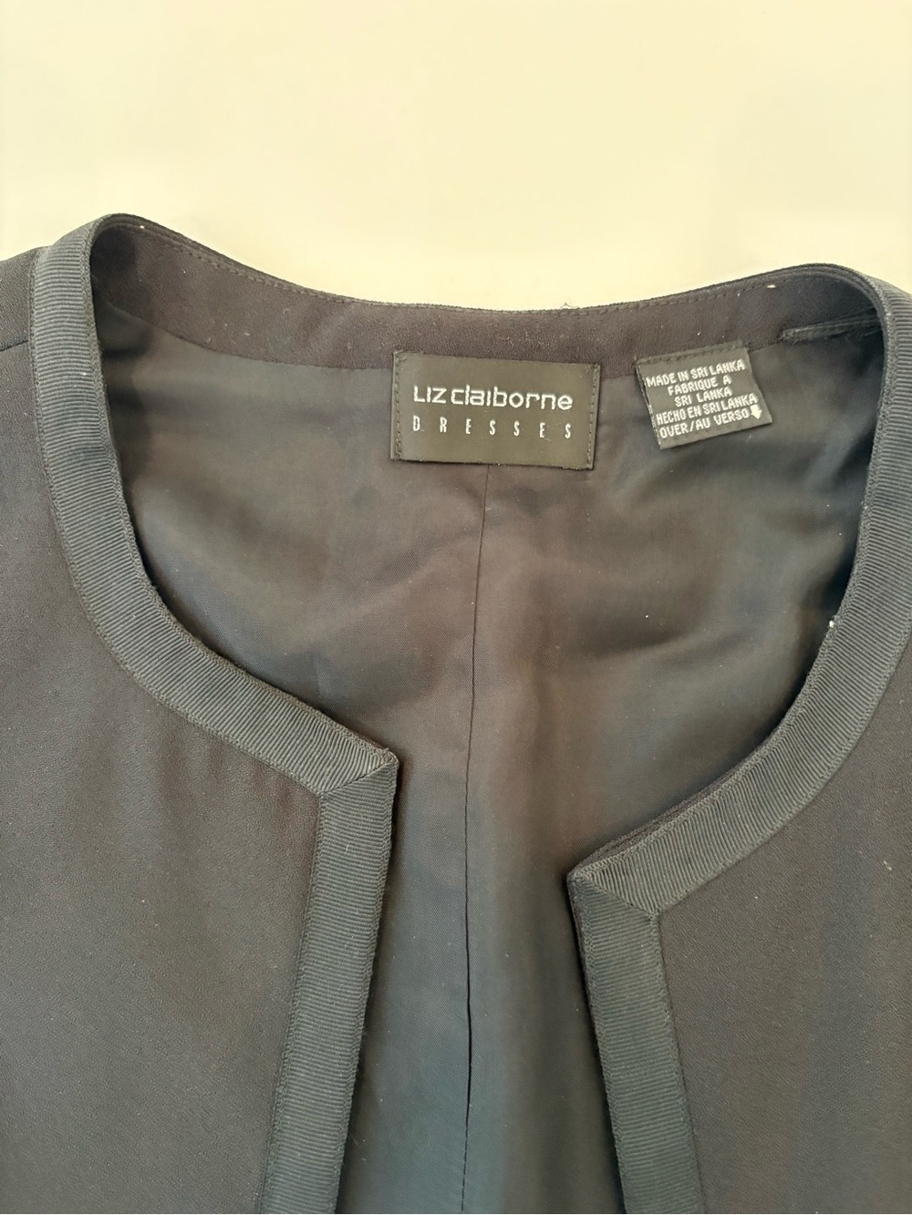 Liz Claiborne Black Short-Sleeve Cropped Open-Front Jacket-see photos for size - Picture 2 of 9